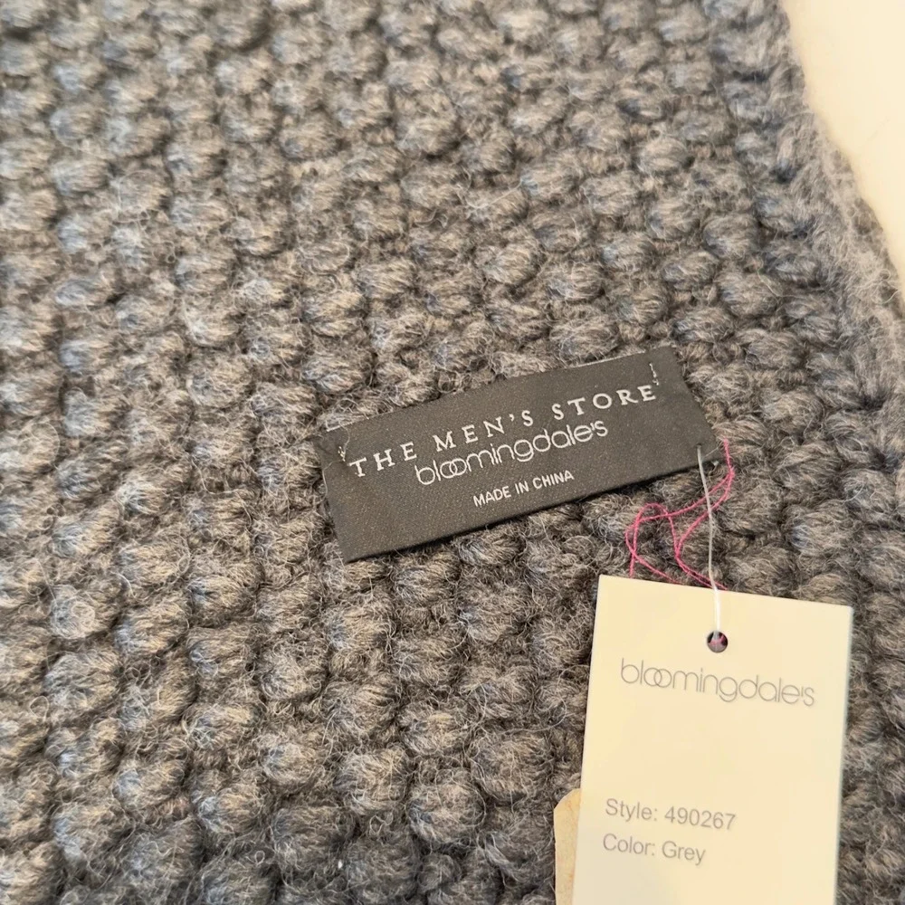The Mens Store Bloomingdales Grey Chunky Knit Scarf‎ 490267 New With Tags 82x8